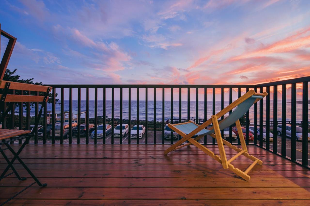 Chuanfanrock Haku Beach Days Inn Cape Eluanbi Exterior photo